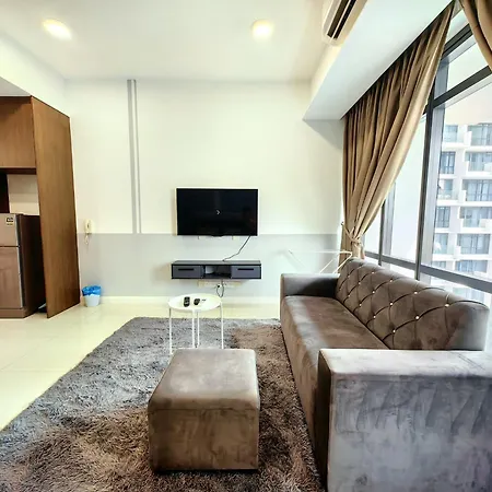 B2107 Grand Medini Pool View 100Ms Netflix By Stay Iskandar Puteri Luaran gambar